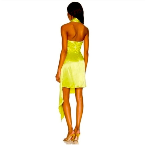 Elliatt Croatia Halter Dress - Picture 2 of 3